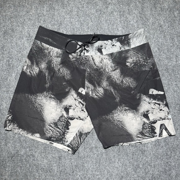 lululemon athletica Other - Lululemon Board Shorts 40‎ Gray Black Camo Dye Performance Beach Drawstring 7"